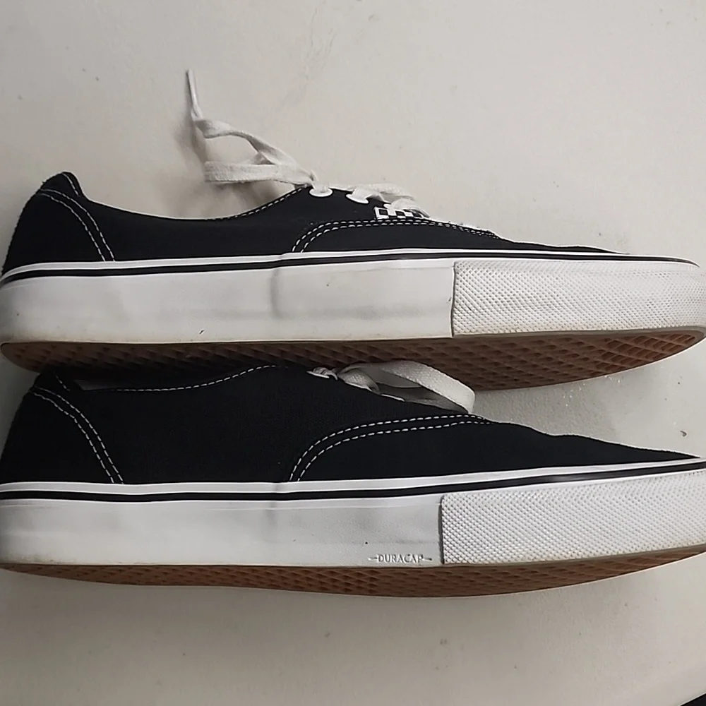 Vans Black Skate Authentic Shoe - Picture 3 of 4